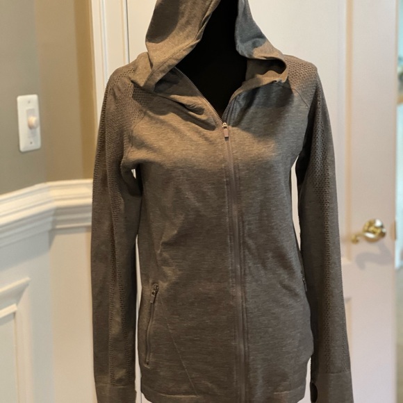 Fabletics Kiley Jacket Gray M - Picture 8 of 8